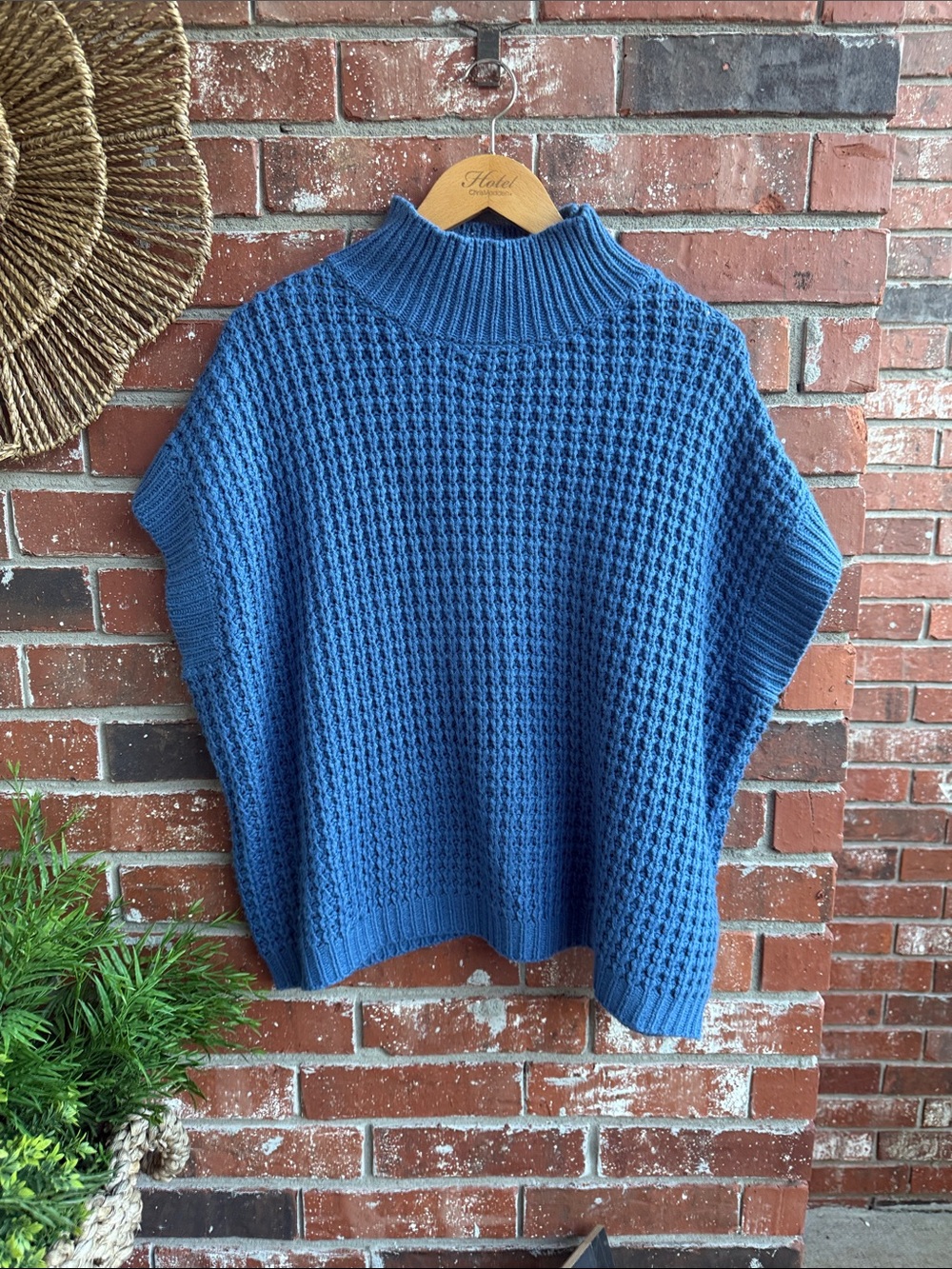 Blue Women's Knit Mock Neck Sleeveless Sweater